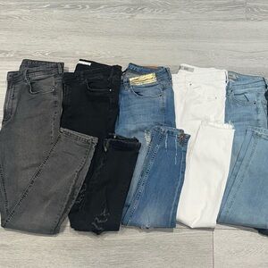 Skinny Jeans (5 pairs - size 28)